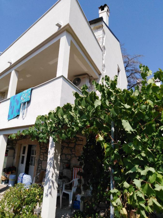 Studio Apartmani Sverko Punat Exterior foto
